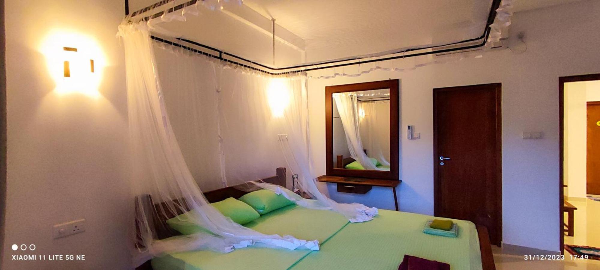 Villa Tanzanite ฮิกคาดูวา ภายนอก รูปภาพ