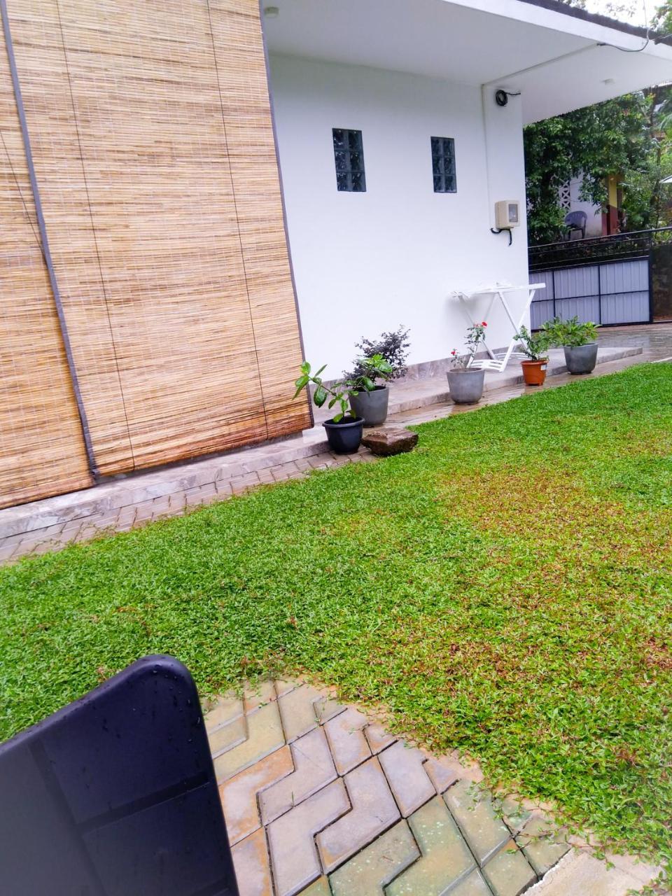 Villa Tanzanite ฮิกคาดูวา ภายนอก รูปภาพ
