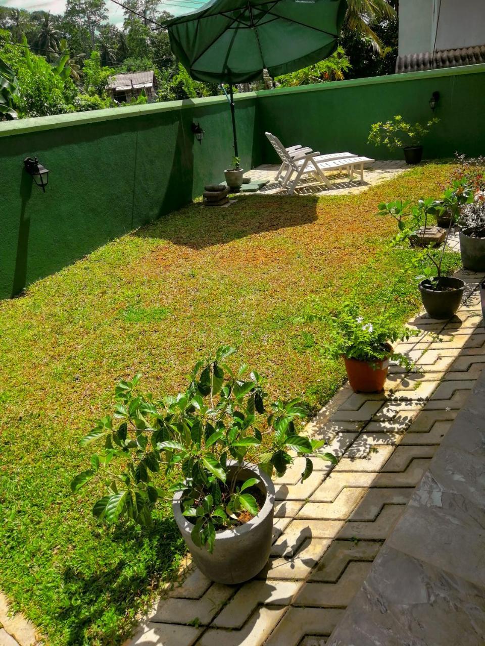 Villa Tanzanite ฮิกคาดูวา ภายนอก รูปภาพ